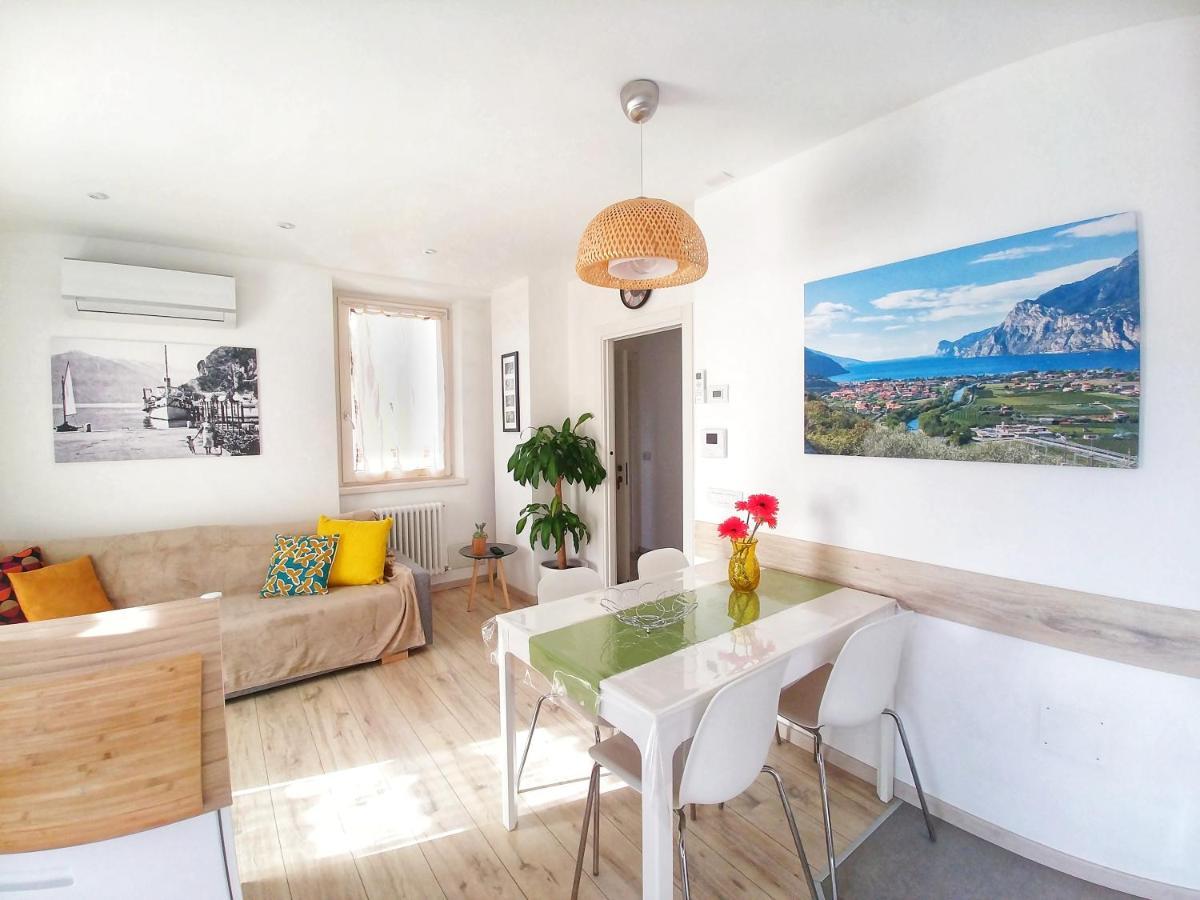 Antica Casa Alboletta Appartement Riva del Garda Buitenkant foto