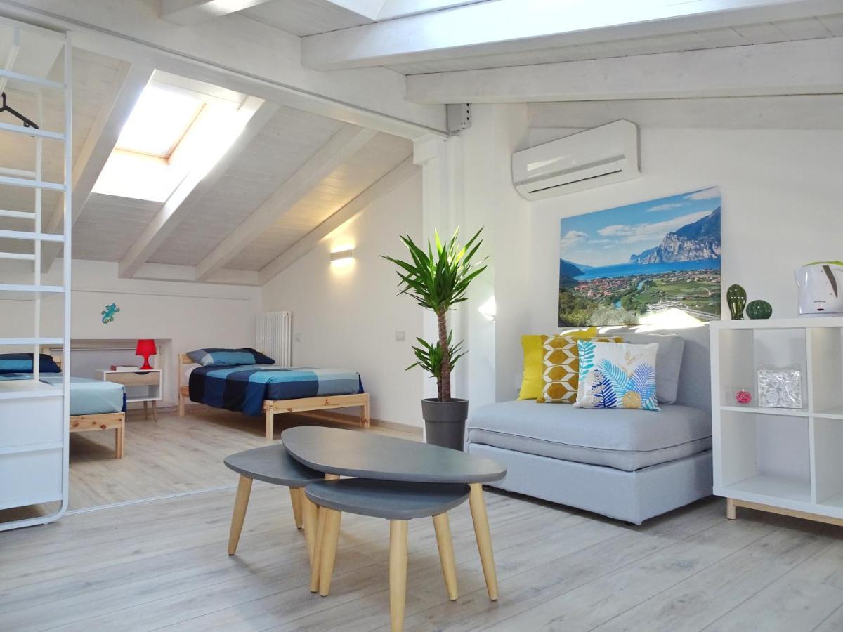 Antica Casa Alboletta Appartement Riva del Garda Buitenkant foto