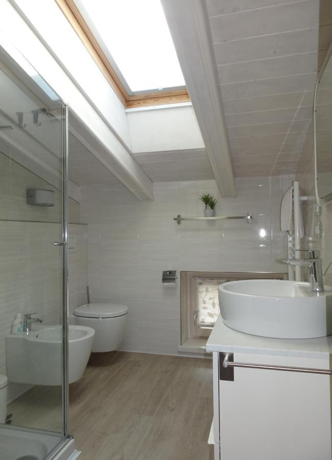 Antica Casa Alboletta Appartement Riva del Garda Buitenkant foto