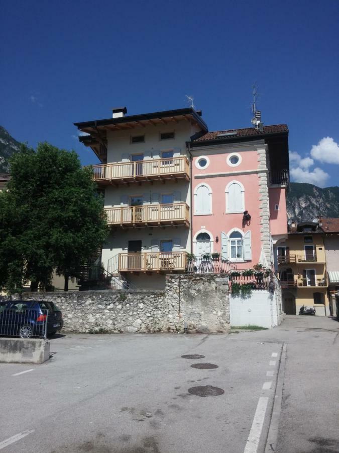 Antica Casa Alboletta Appartement Riva del Garda Buitenkant foto
